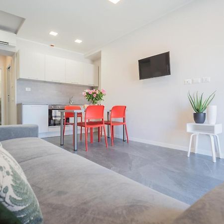 Sant'Agostino Apartments By Rent All Como Dış mekan fotoğraf