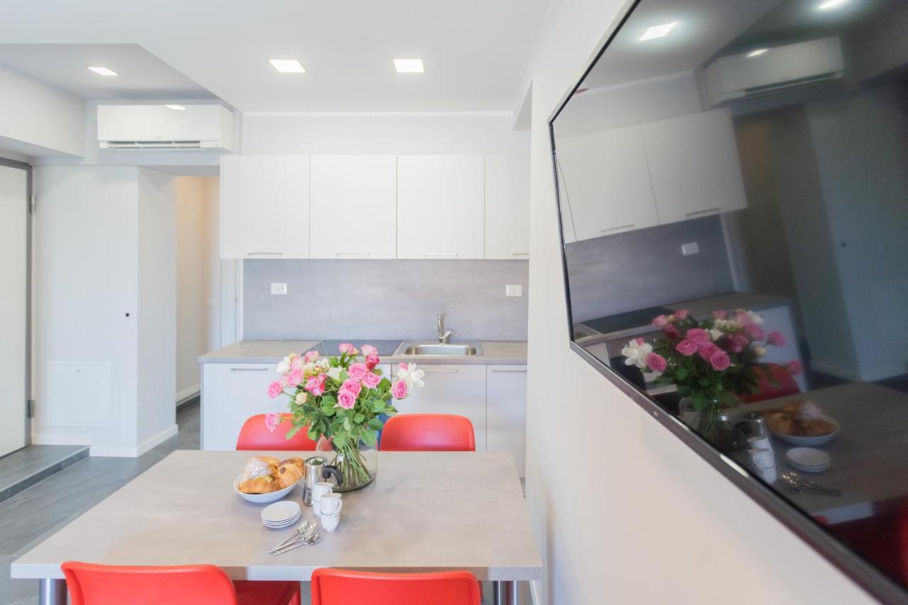 Sant'Agostino Apartments By Rent All Como Dış mekan fotoğraf