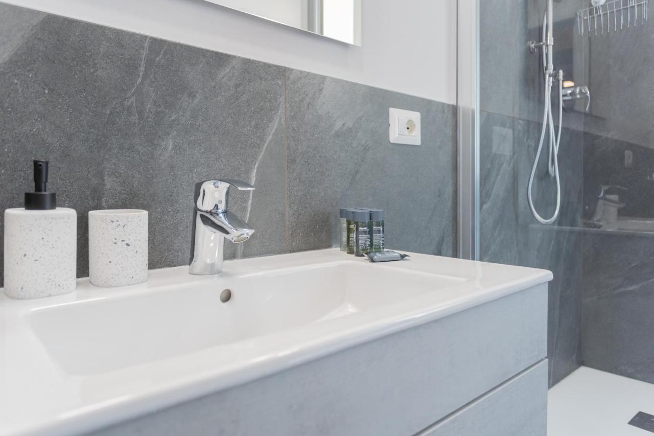 Sant'Agostino Apartments By Rent All Como Dış mekan fotoğraf