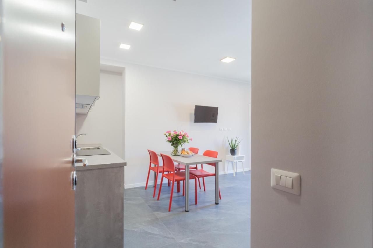 Sant'Agostino Apartments By Rent All Como Dış mekan fotoğraf