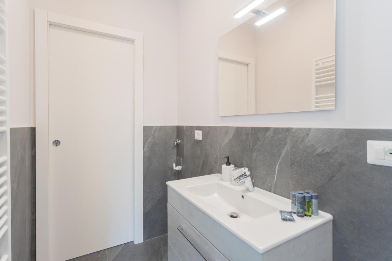 Sant'Agostino Apartments By Rent All Como Dış mekan fotoğraf